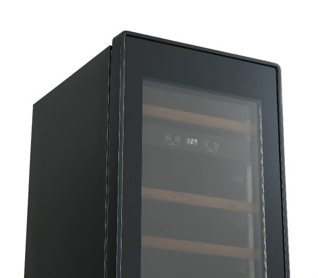 シンプルな外観と使いやすさを両立した扉デザイン