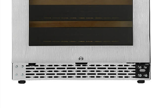 前面排気により放熱スペースを最小化することで、据え置きだけではなくビルトインも可能に