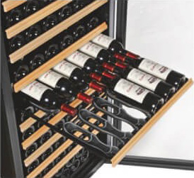 出し入れが便利な引き出し棚